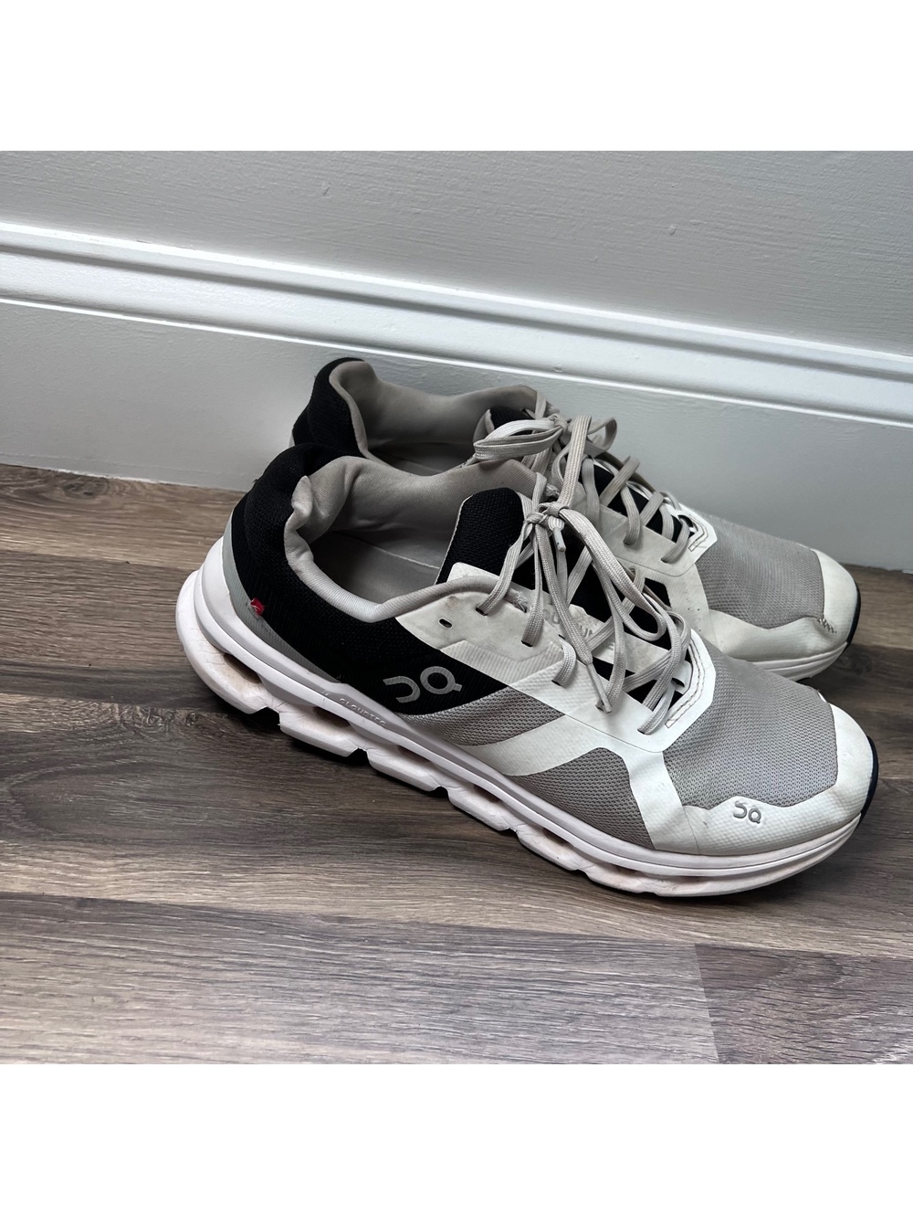 On Cloud Men's Size 11